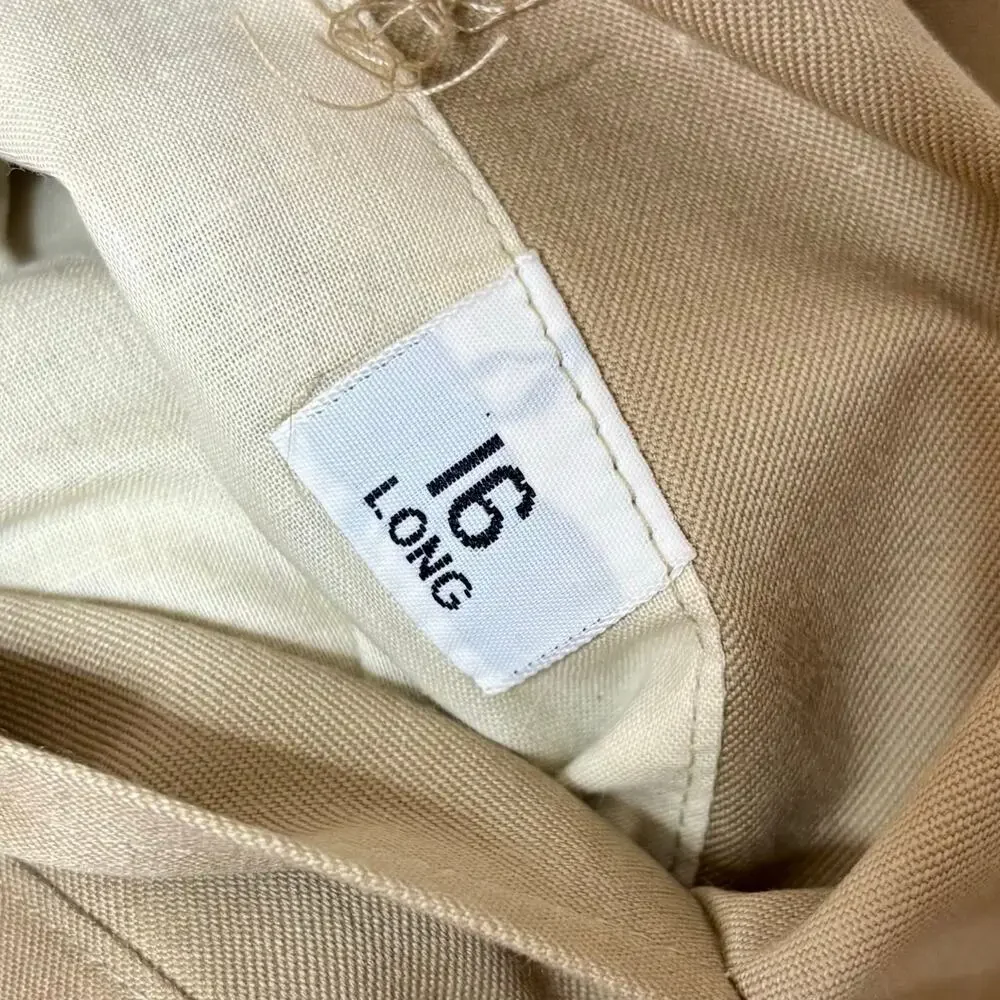 Burberry Belted Trench Coat with Plaid 100% Wool Lining & Collar in Honey - Picture 4 of 16